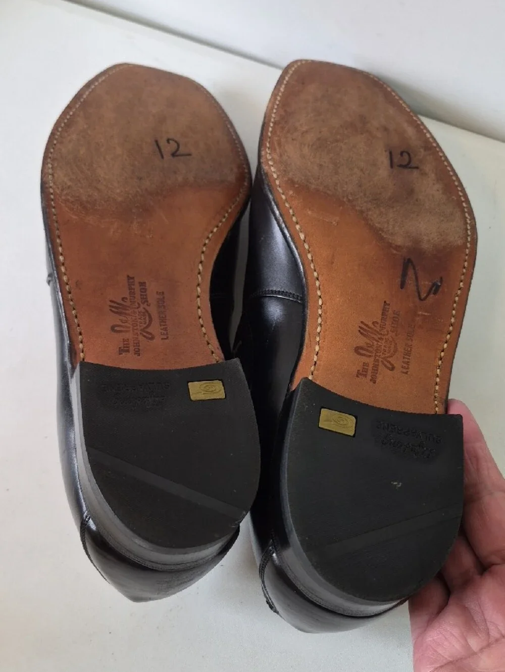 Easy Spirit sleek black